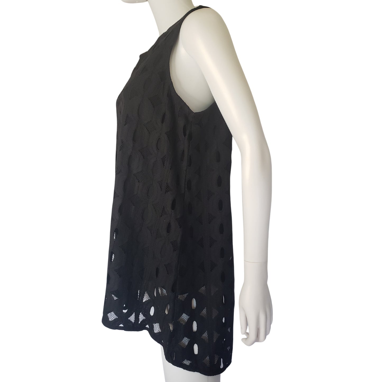 SUSAN GRAVER Black Crochet Lace Tank, Large