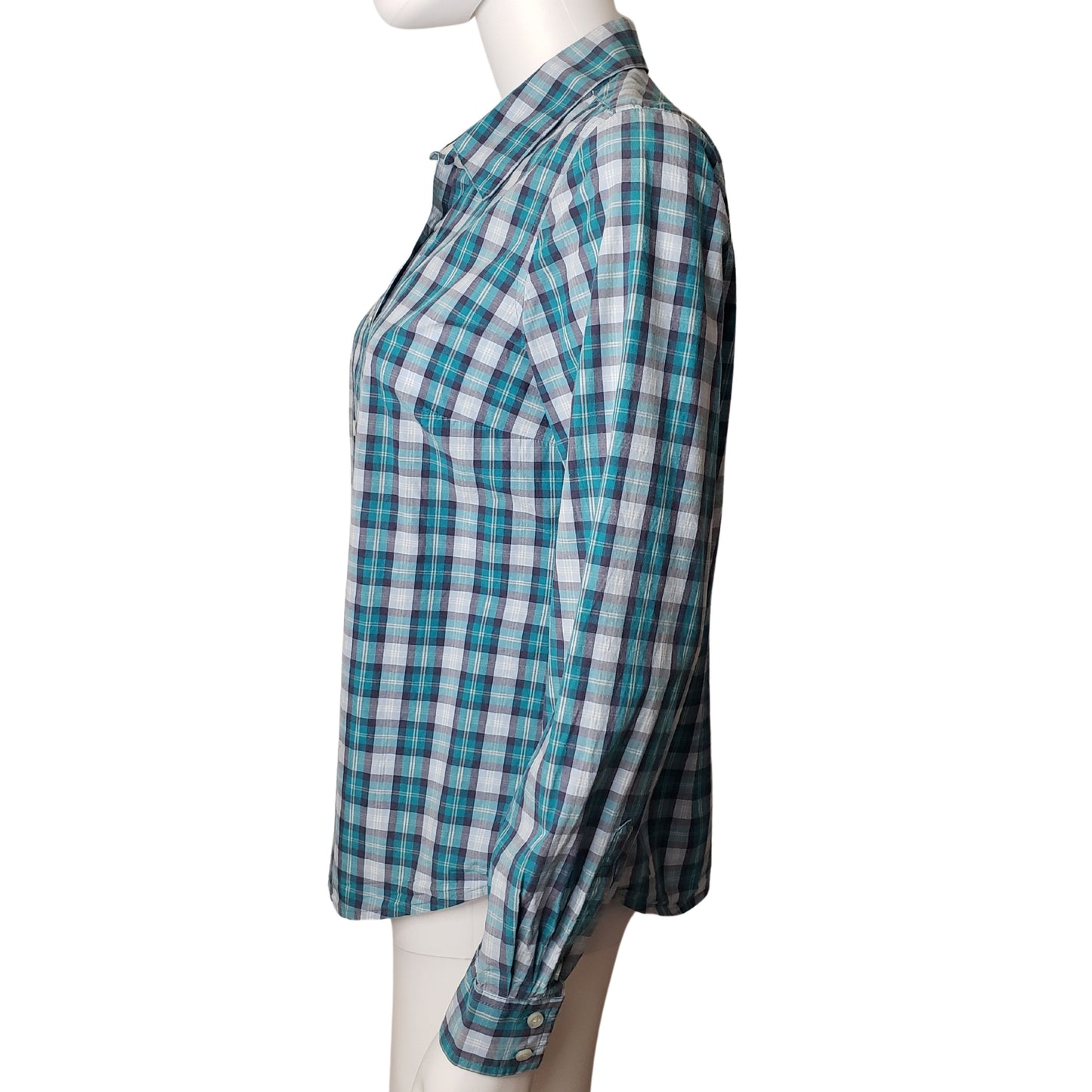 IZOD Aqua & Gray Plaid Long Sleeve Button Down Collared Shirt, Medium