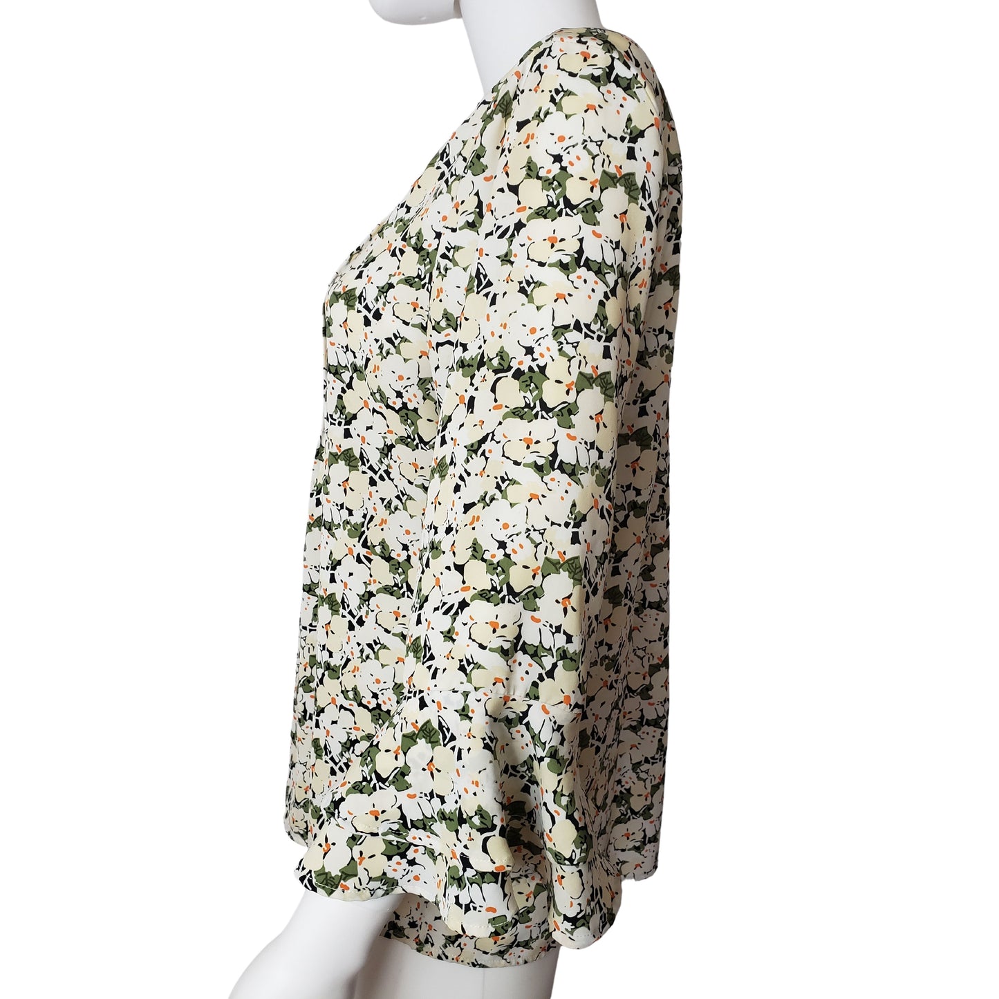 Flounced Sleeve Blouse with Flower Pattern and Pleated Bust, Large