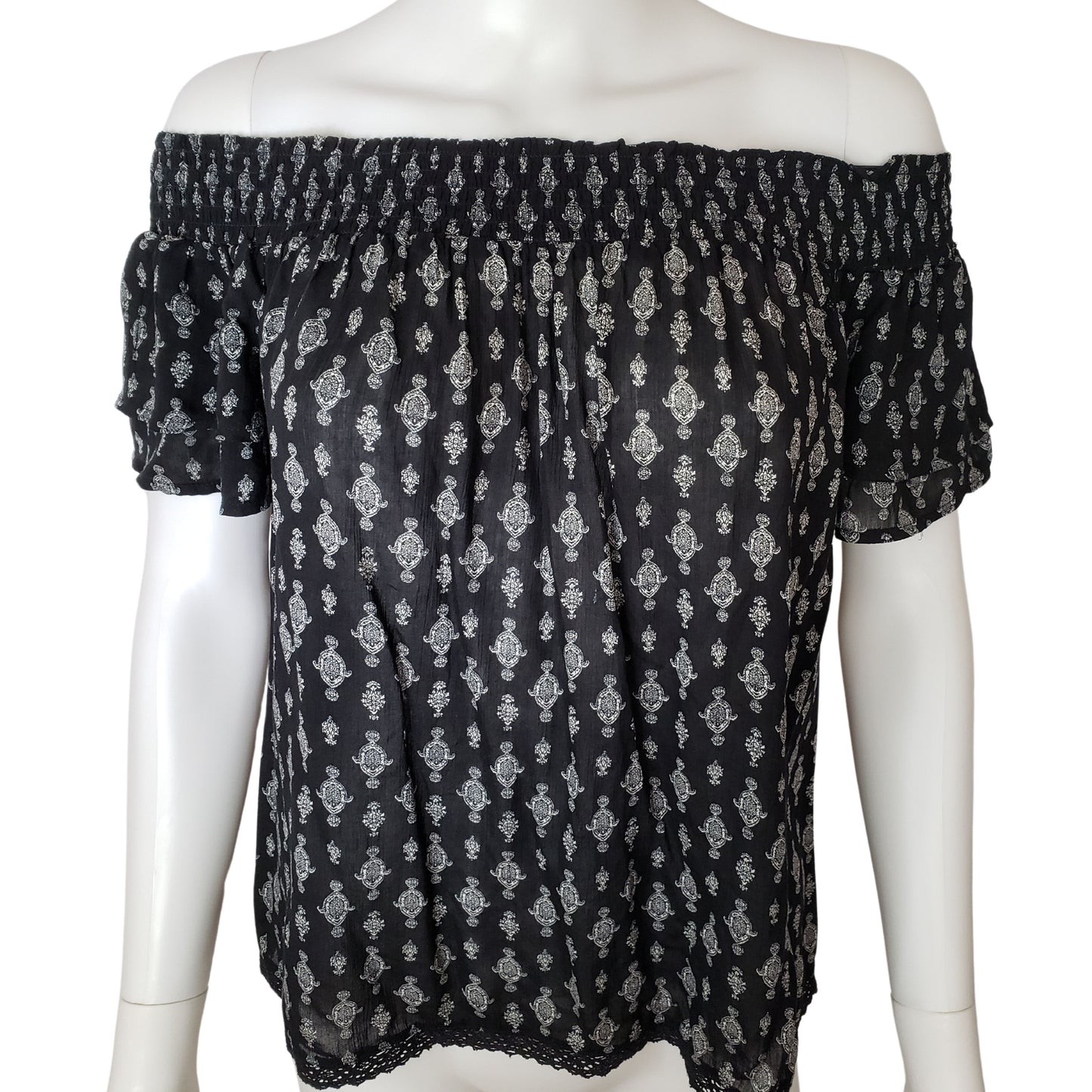 XHILIRATION On or Off Shoulder Black Shirt with White Jewel Pattern and Double Petal Sleeves, Small