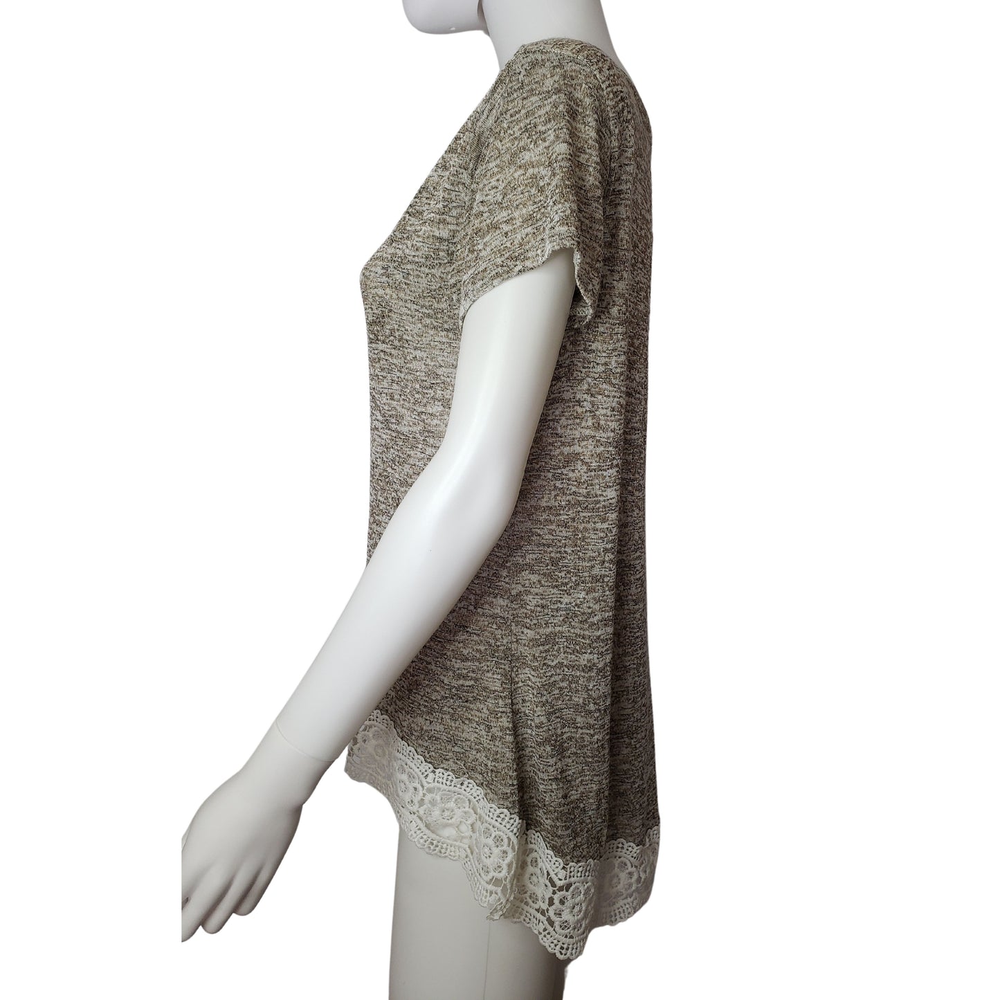 ECOWISH Chic Short Sleeve "T-Shirt" in Beige Colors with Crocheted Hem, Large